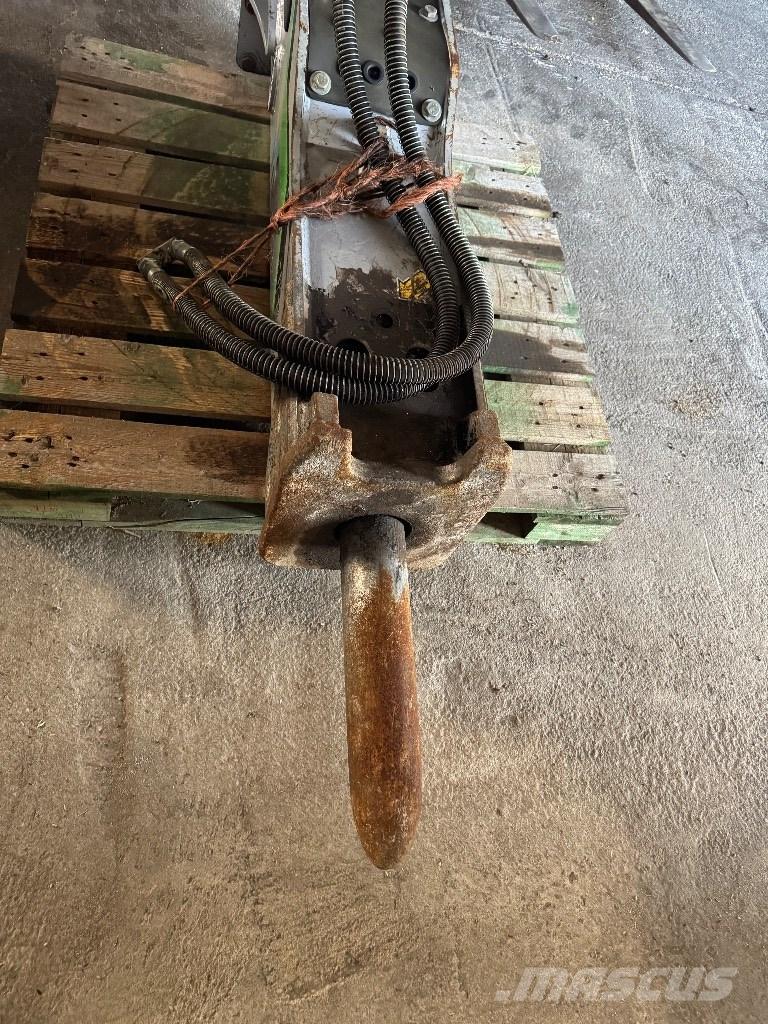 Hyundai R140W-9A Excavadoras de ruedas