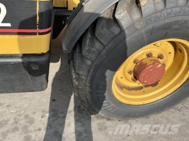 CAT TH62 Manipuladores telescópicos agrícolas