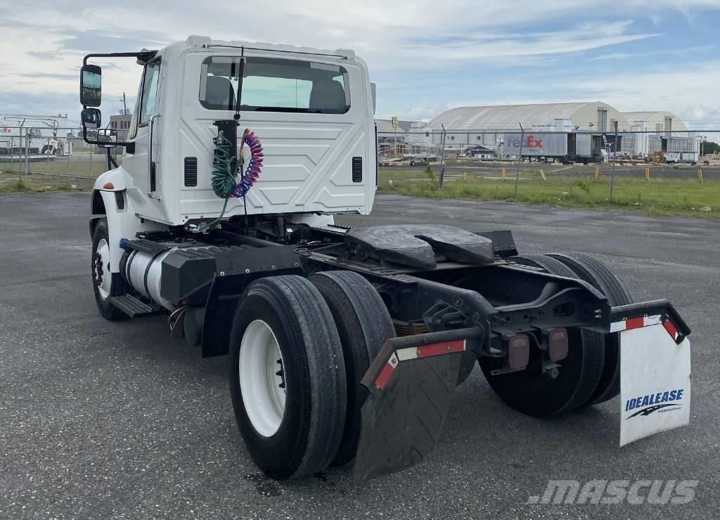 International MV607 Camiones tractor