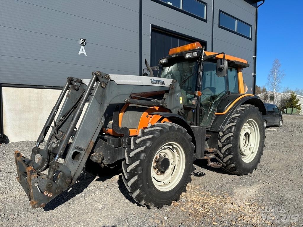 Valtra N101 Tractores