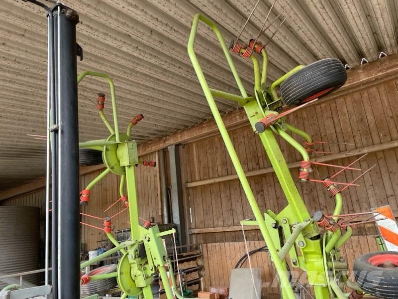 CLAAS Volto 670 Rastrilladoras y rastrilladoras giratorias