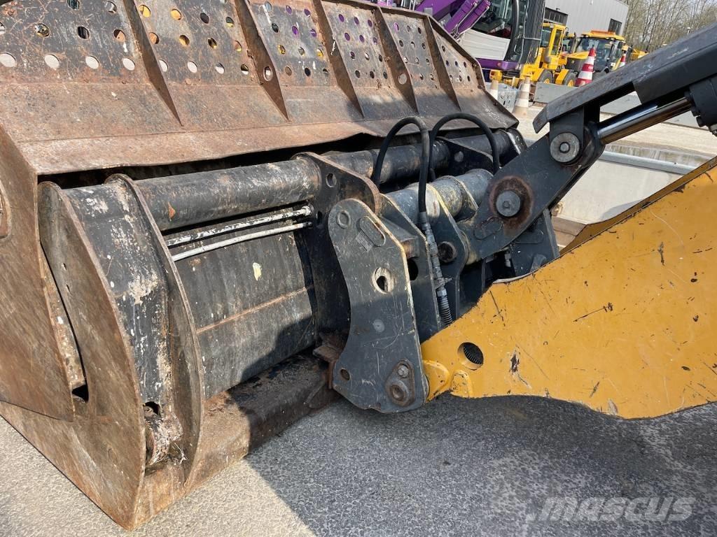 Liebherr 550 CDC + BSS Cargadoras sobre ruedas