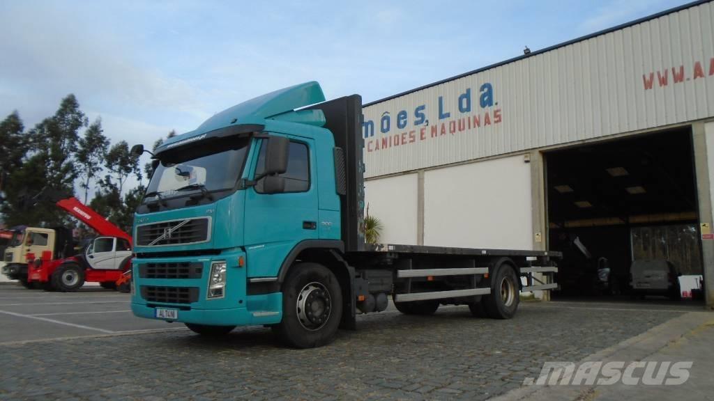 Volvo FM 9 300 Camiones de cama baja
