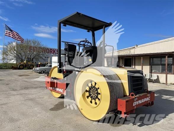 Dynapac CS142N Rodillos de un solo tambor