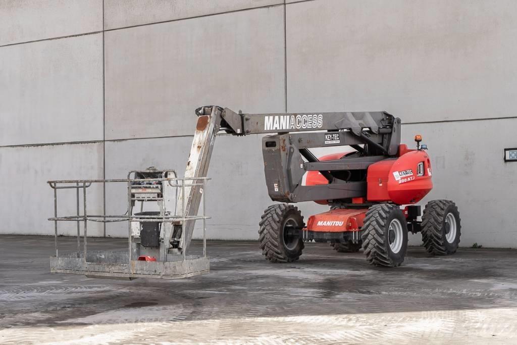 Manitou 200 ATJ Plataformas con brazo de elevación manual