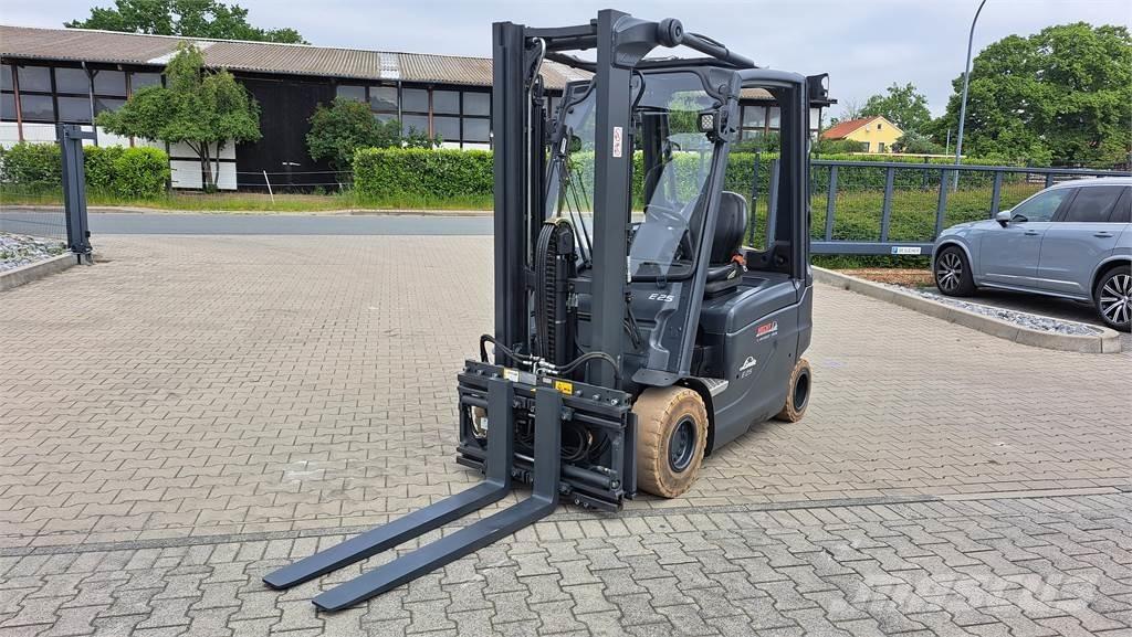 Linde E25-01 Carretillas de horquilla eléctrica
