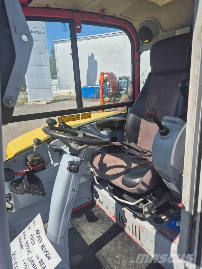 Wacker Neuson 6503 Excavadoras de ruedas