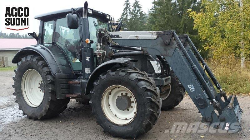 Valtra N163 VERSU Tractores