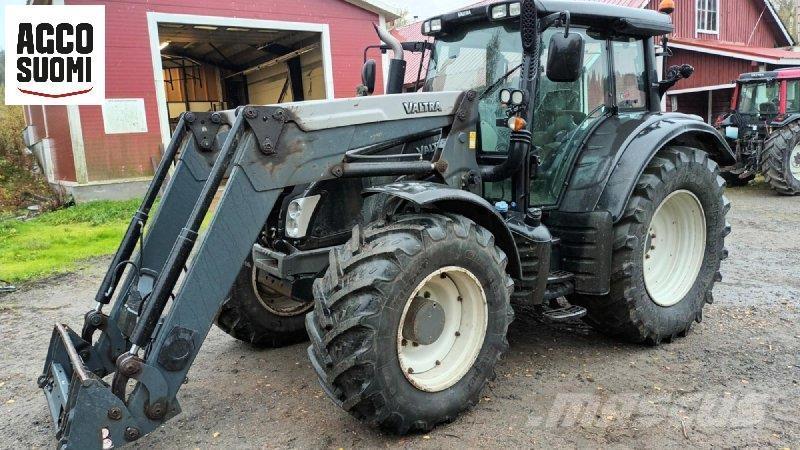 Valtra N163 VERSU Tractores