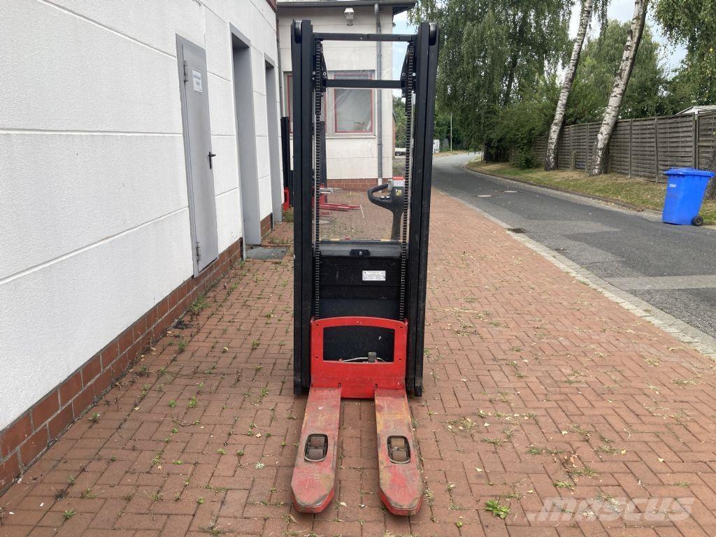 Hyster S 1.0 Montacargas manual