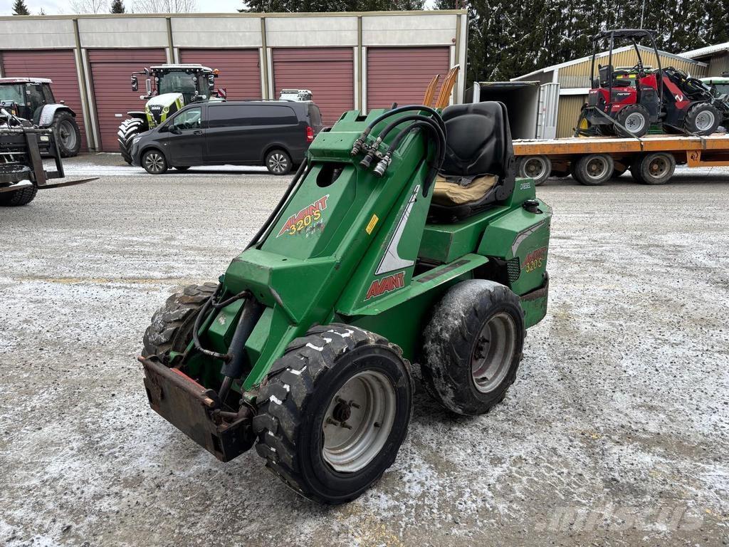 Avant 320 Cargadoras multifunción