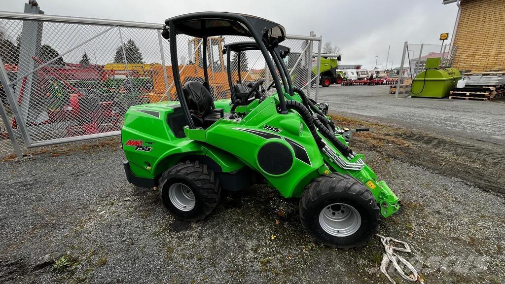 Avant 755 Cargadoras multifunción
