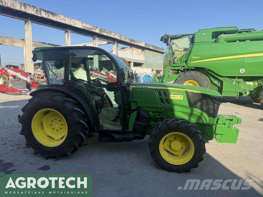 John Deere 5075 GL Tractores