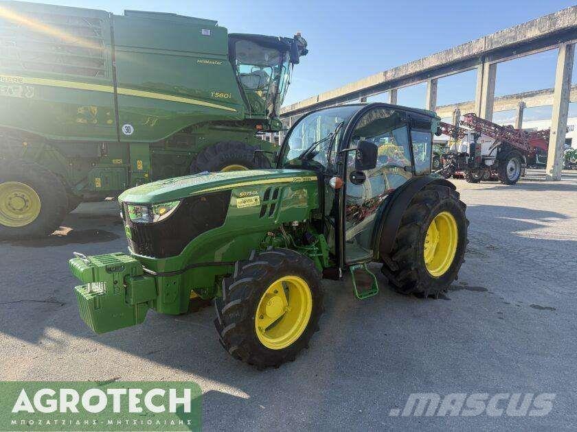 John Deere 5075 GL Tractores