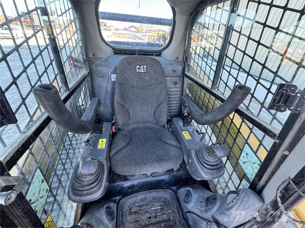 CAT 257D Minicargadoras