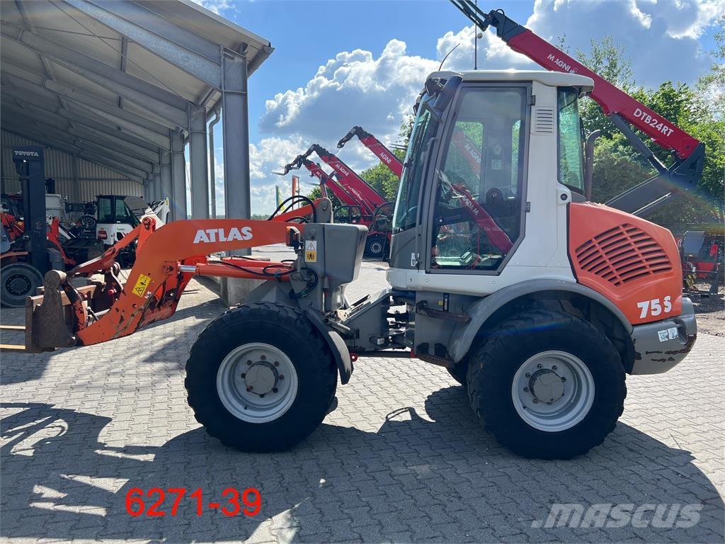 Atlas AR 75 s Cargadoras sobre ruedas