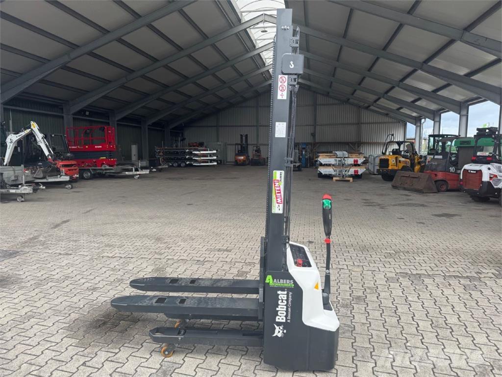 Bobcat LSM12N-7 i Montacargas manual