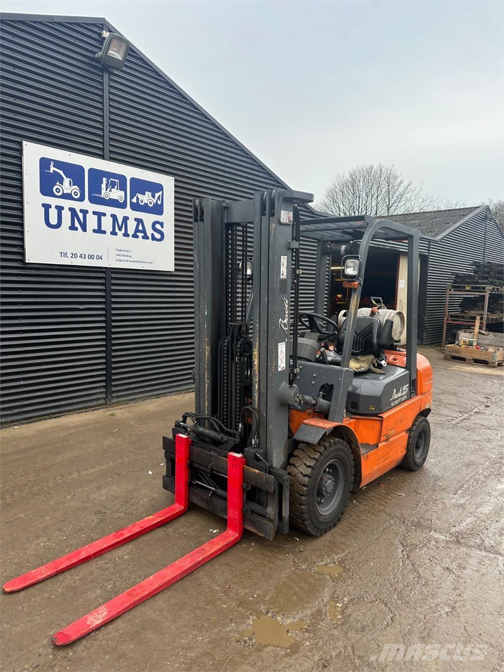 Baoli CD25 Camiones LPG