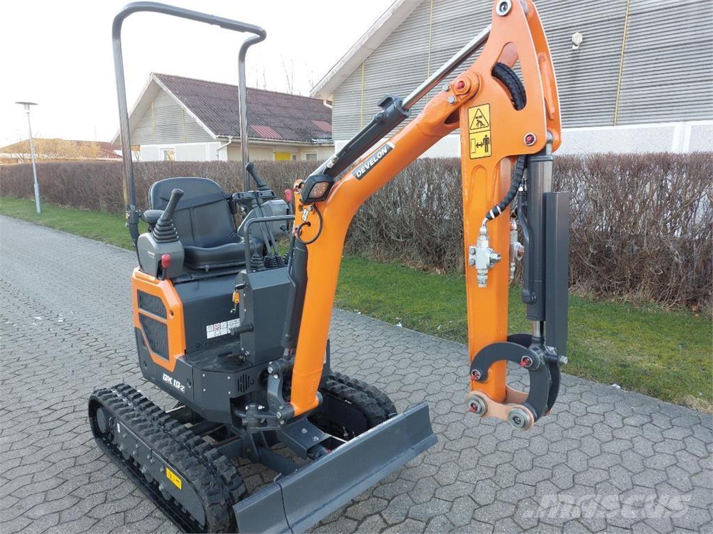 Develon DX10-7 Miniexcavadoras