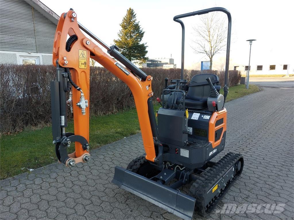 Develon DX10-7 Miniexcavadoras