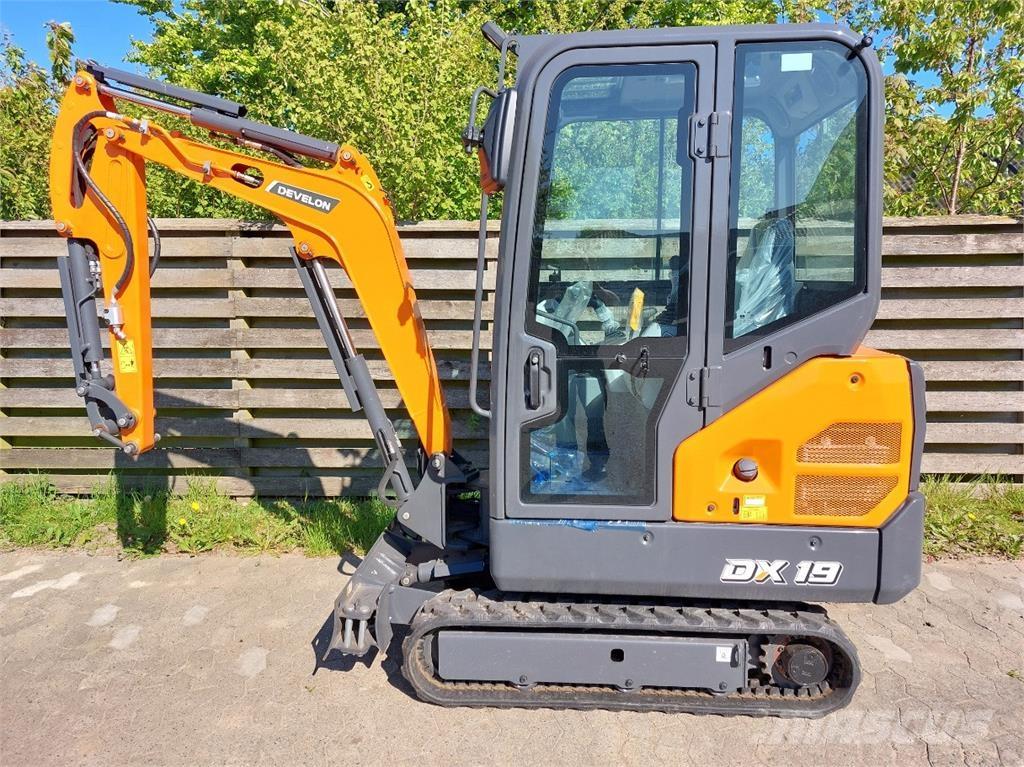 Develon DX19-7 Miniexcavadoras