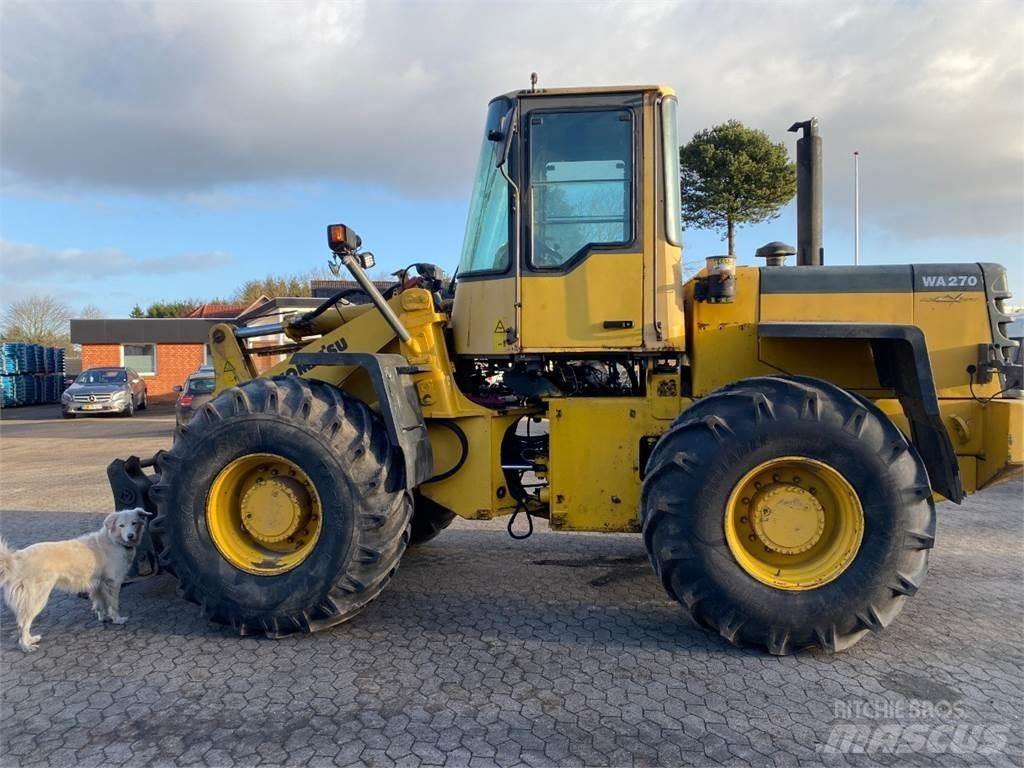 Komatsu WA270 Cargadoras sobre ruedas