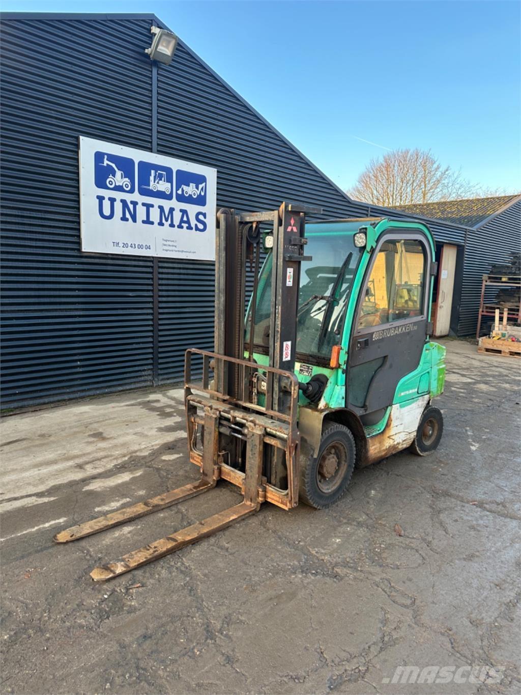 Mitsubishi FD25 Camiones diesel