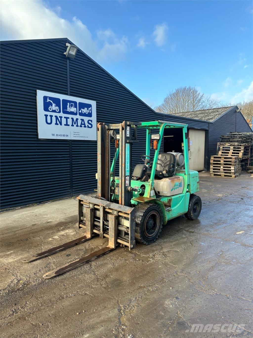 Mitsubishi FG30 Camiones LPG