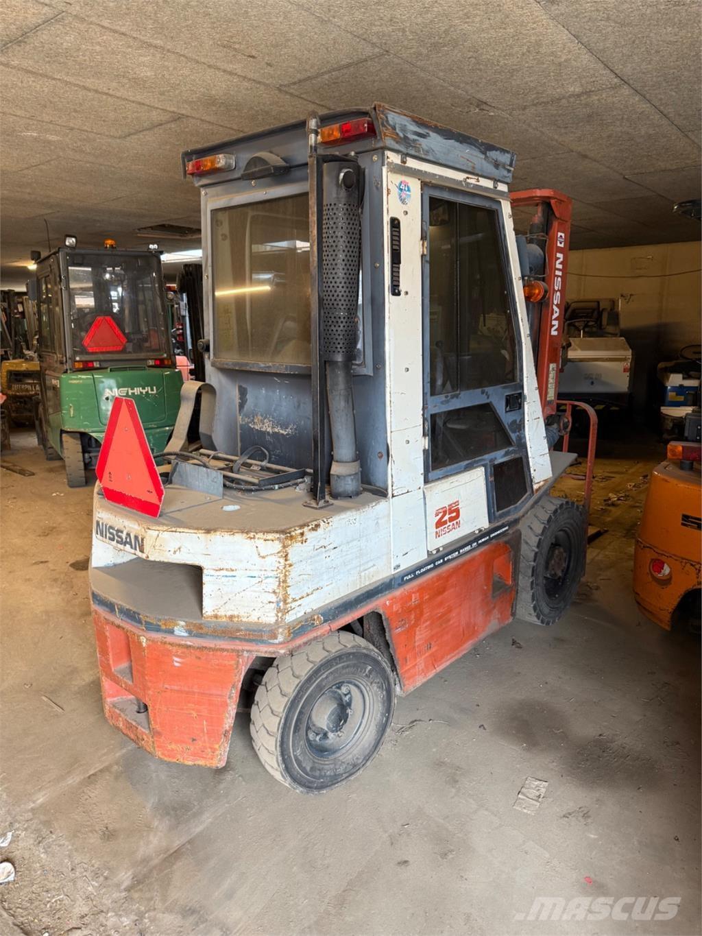 Nissan FG25 Camiones LPG