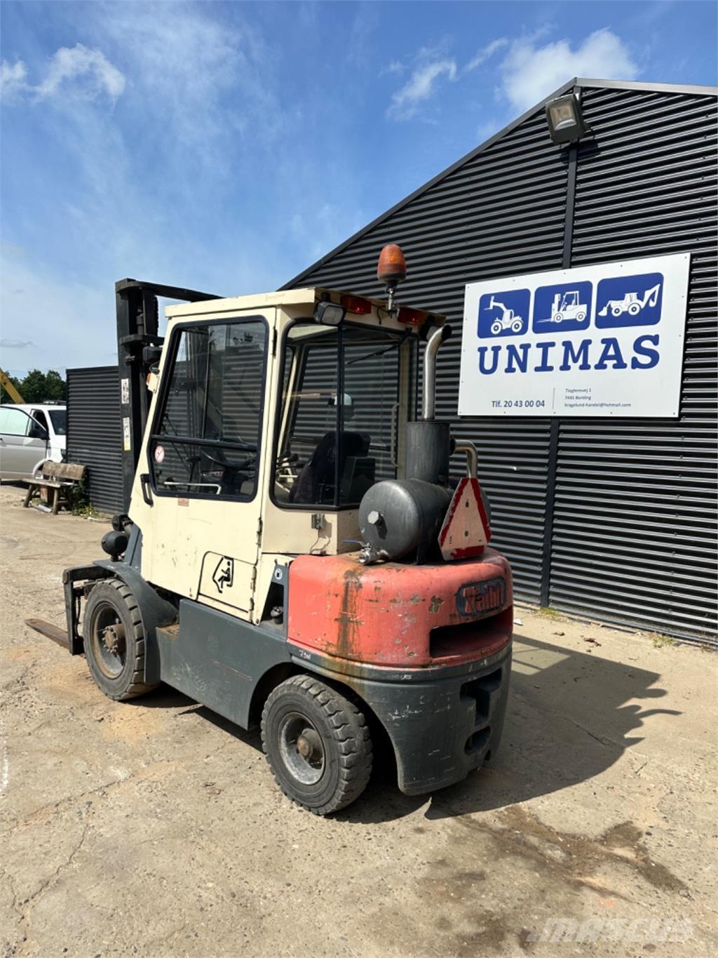 Tailift FD30 Camiones diesel