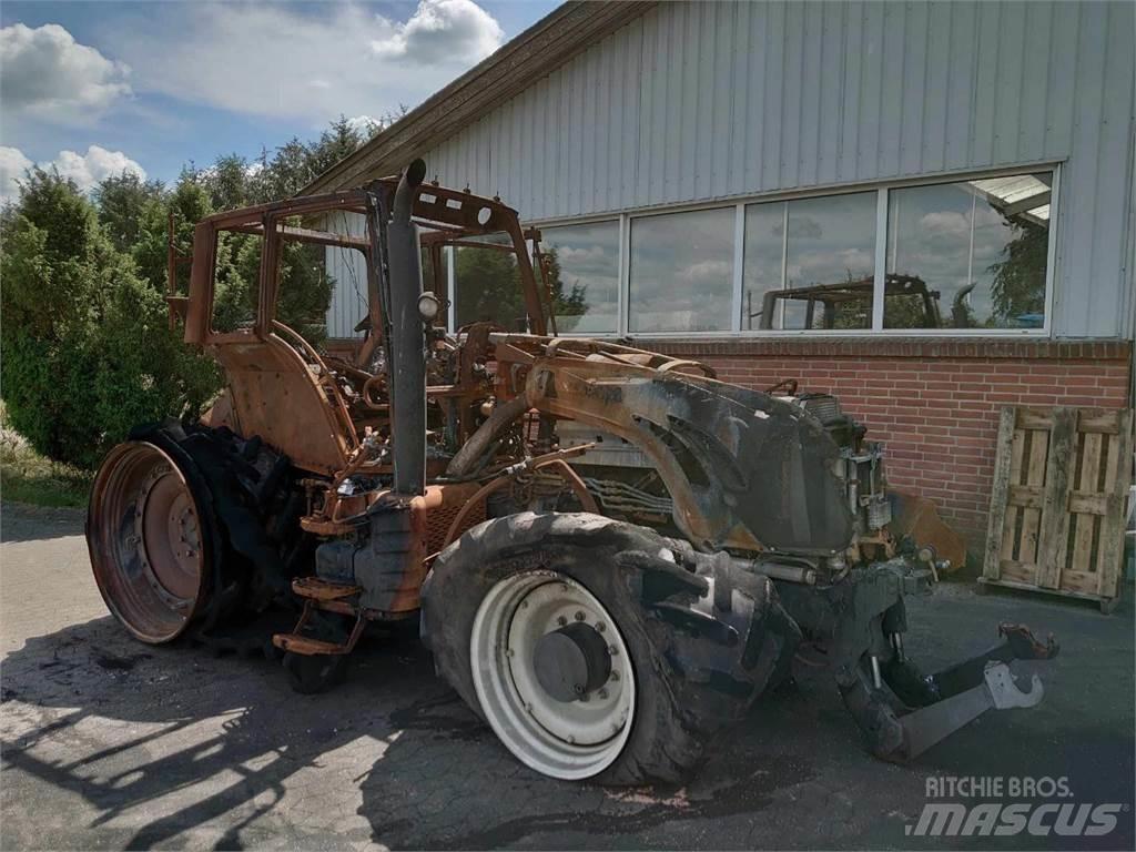 Valtra T213 Tractores