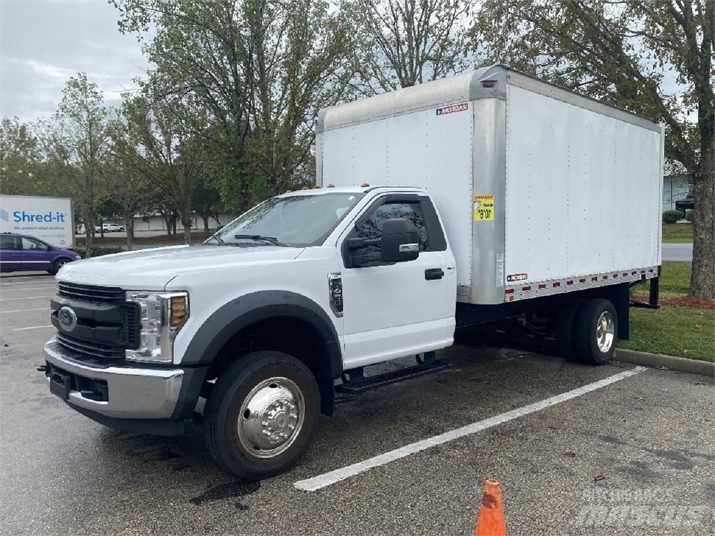 Ford F450 Camiones con caja de remolque