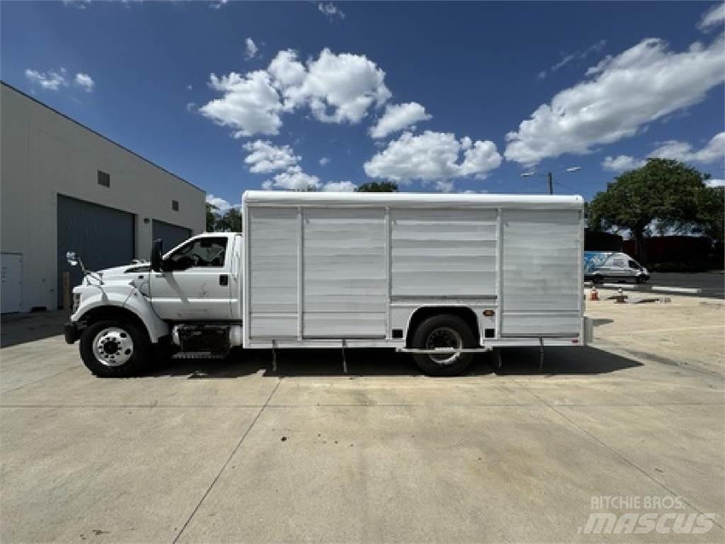 Ford F650 Camiones de reparto de bebidas