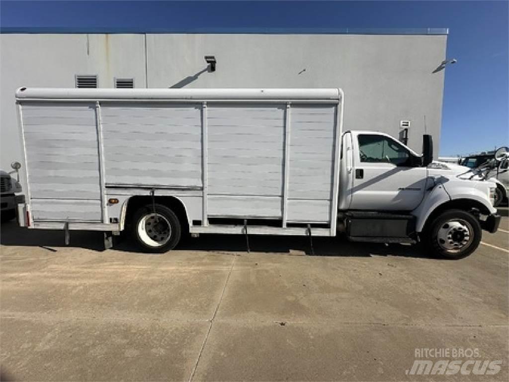 Ford F650 Camiones de reparto de bebidas