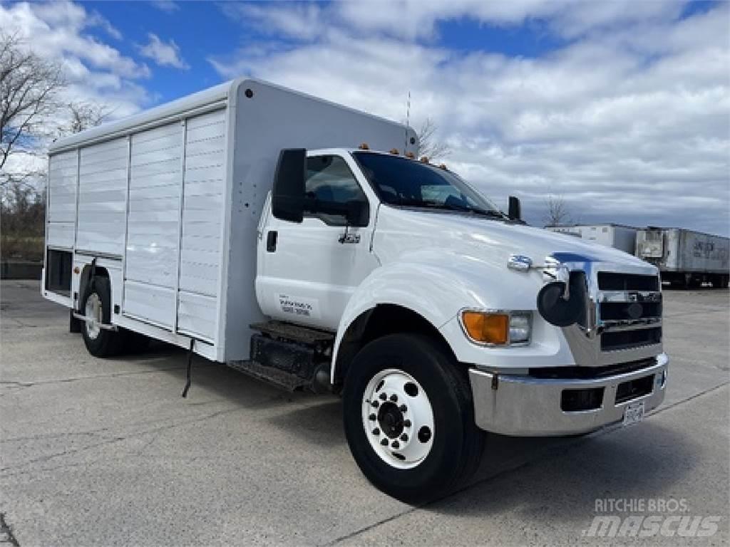 Ford F750 Camiones de reparto de bebidas