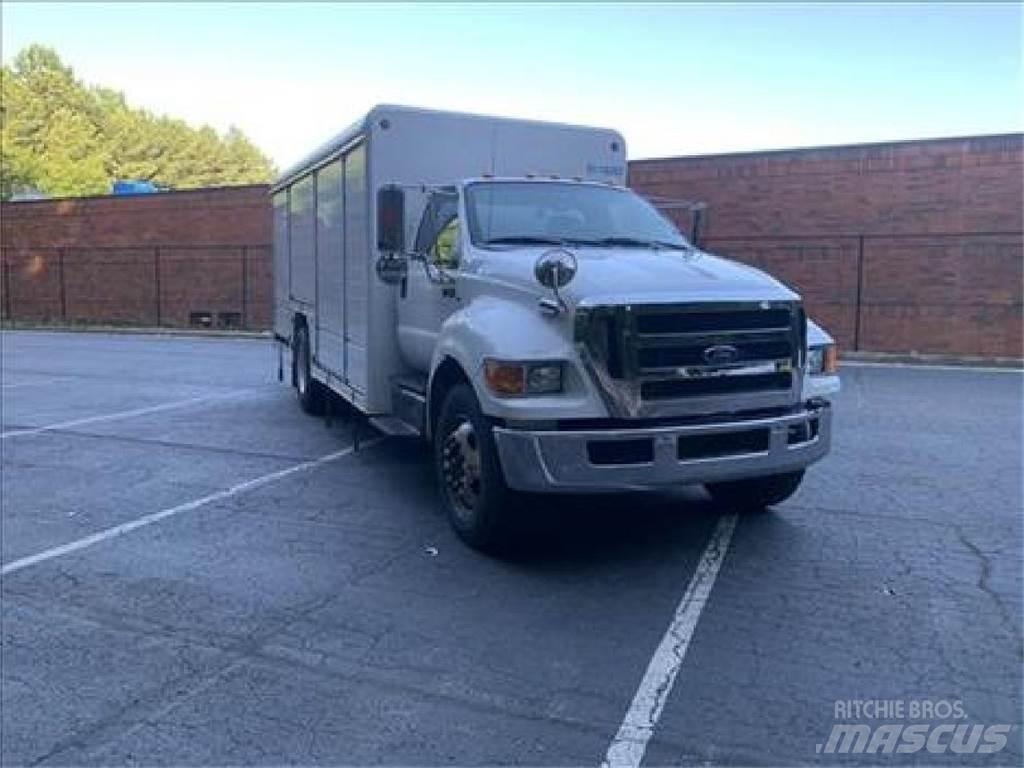 Ford F750 Camiones de reparto de bebidas