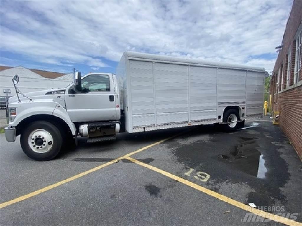 Ford F750 Camiones de reparto de bebidas