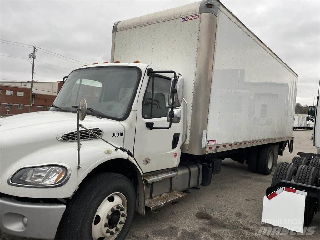 Freightliner M2 Camiones con caja de remolque