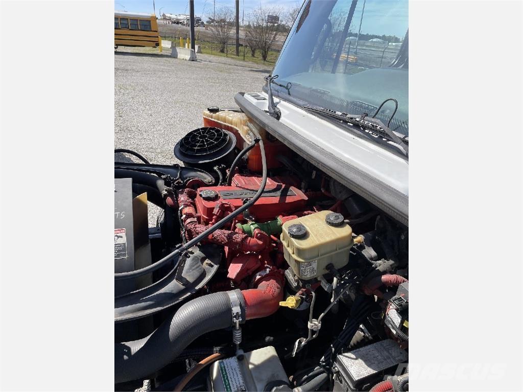 Freightliner M2 Camiones con temperatura controlada