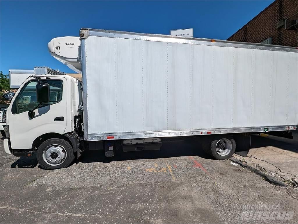 Hino 195 Camiones con temperatura controlada