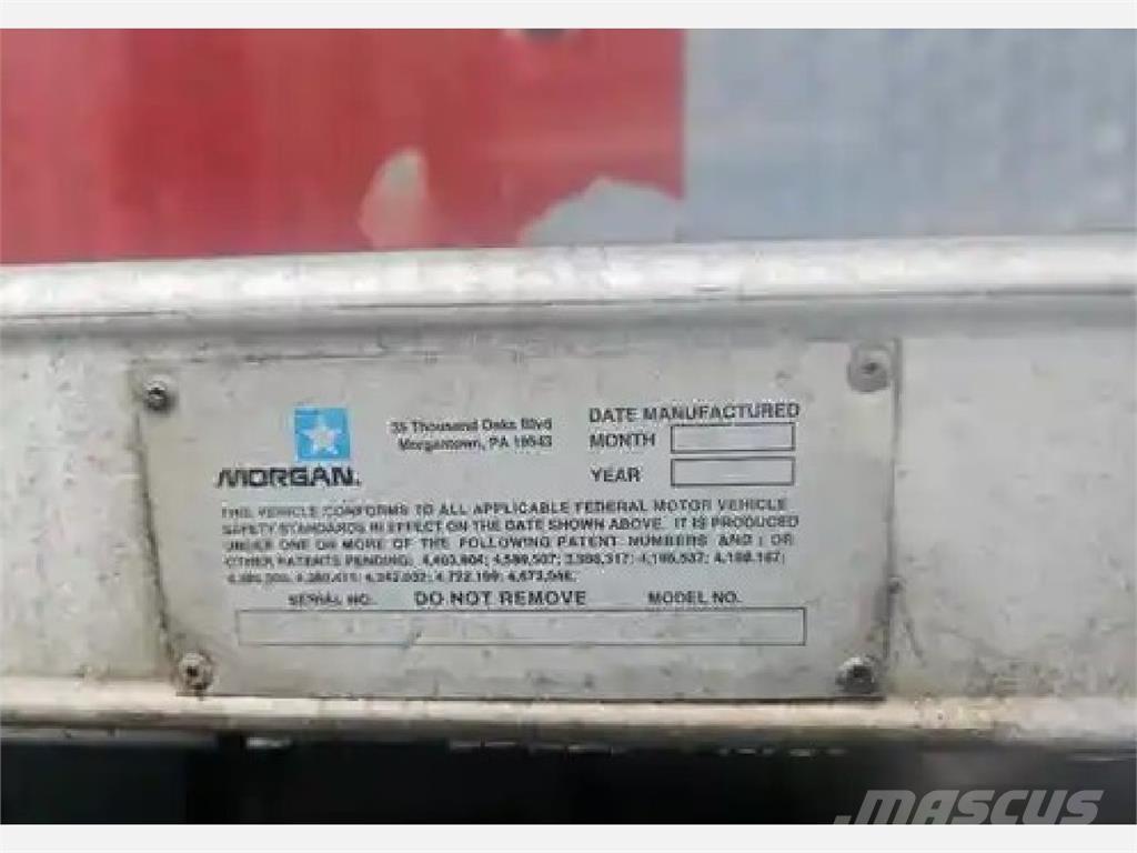 Hino 195 Camiones con caja de remolque