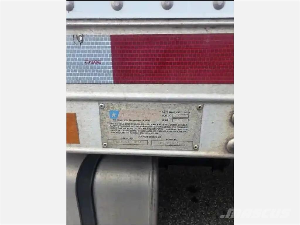 Hino 338 Camiones con caja de remolque