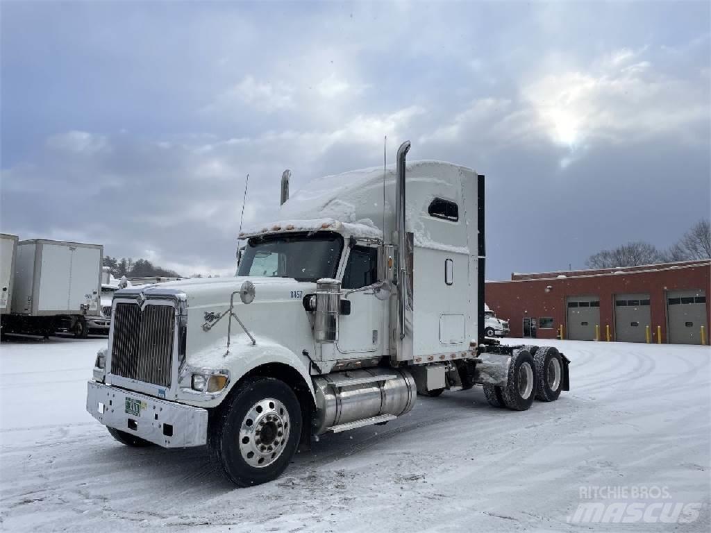 International 9900i Camiones tractor