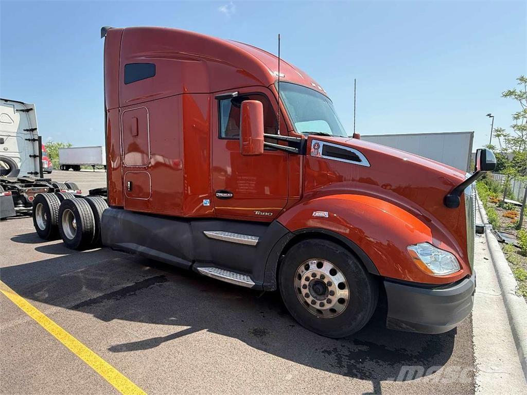 Kenworth T680 Camiones tractor