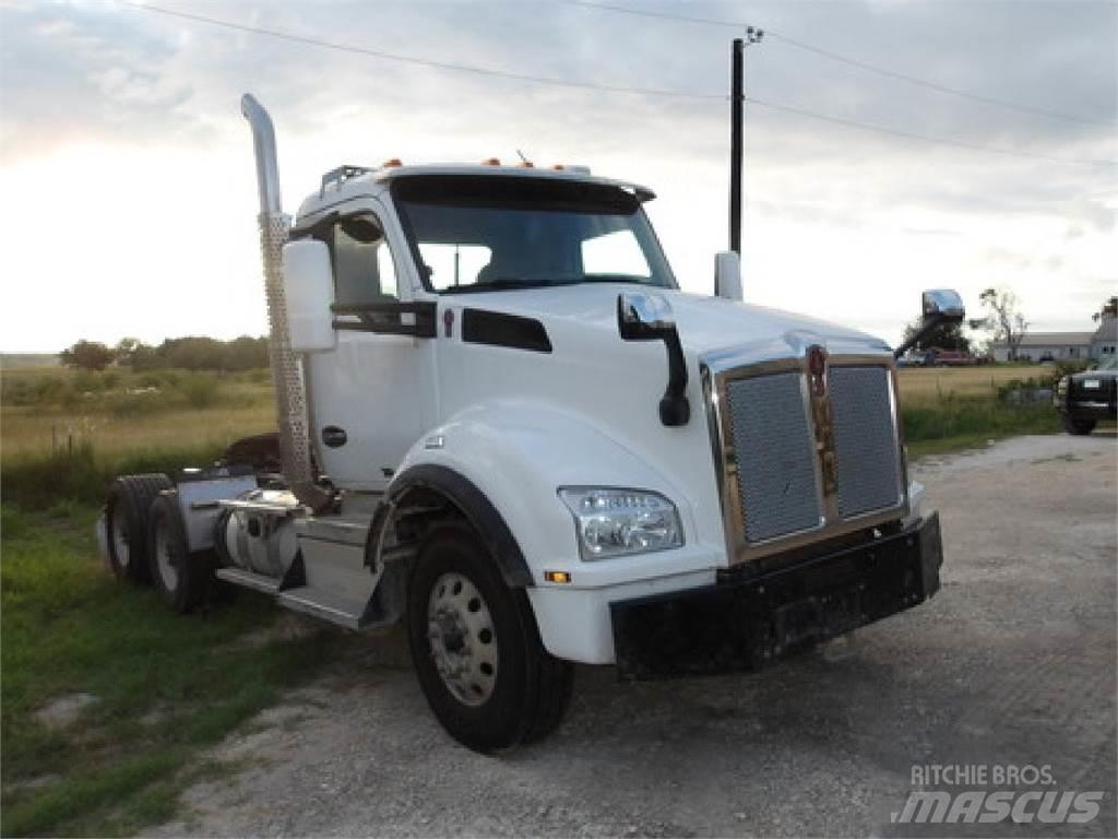 Kenworth T880 Camiones tractor