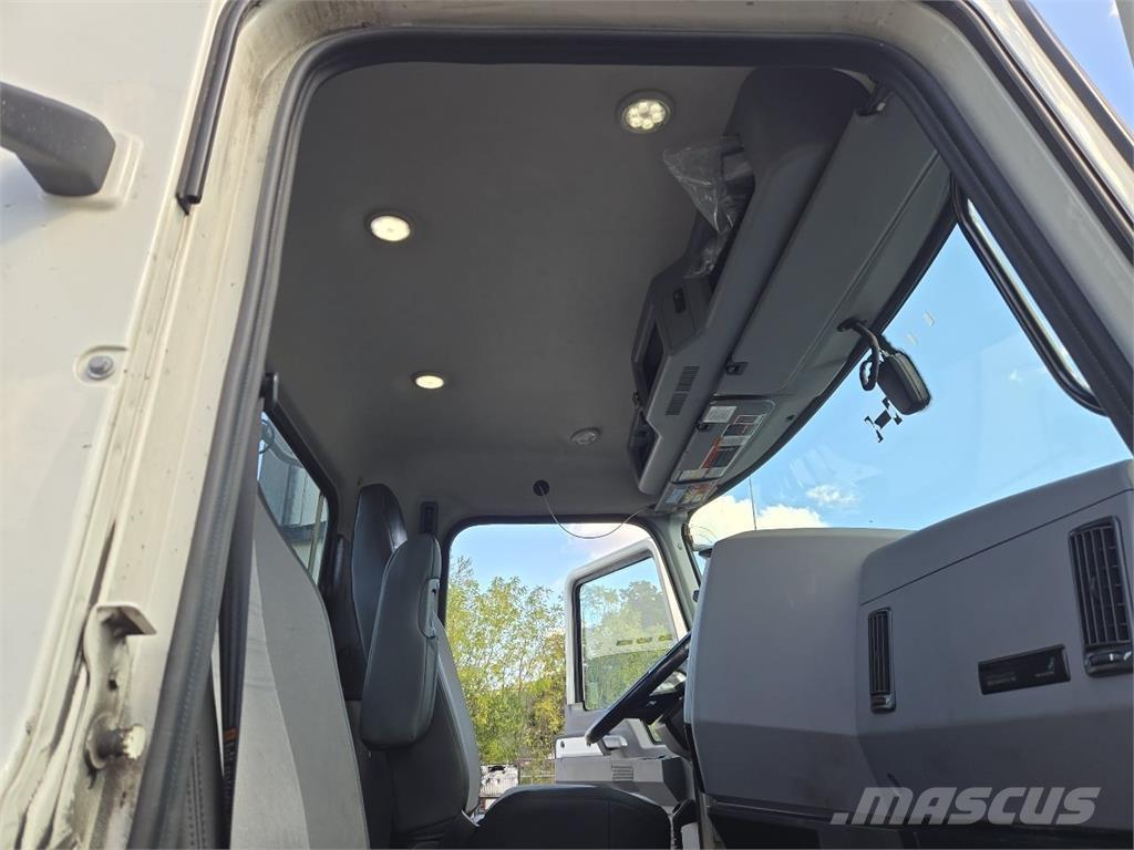 Mack AN64T Camiones tractor