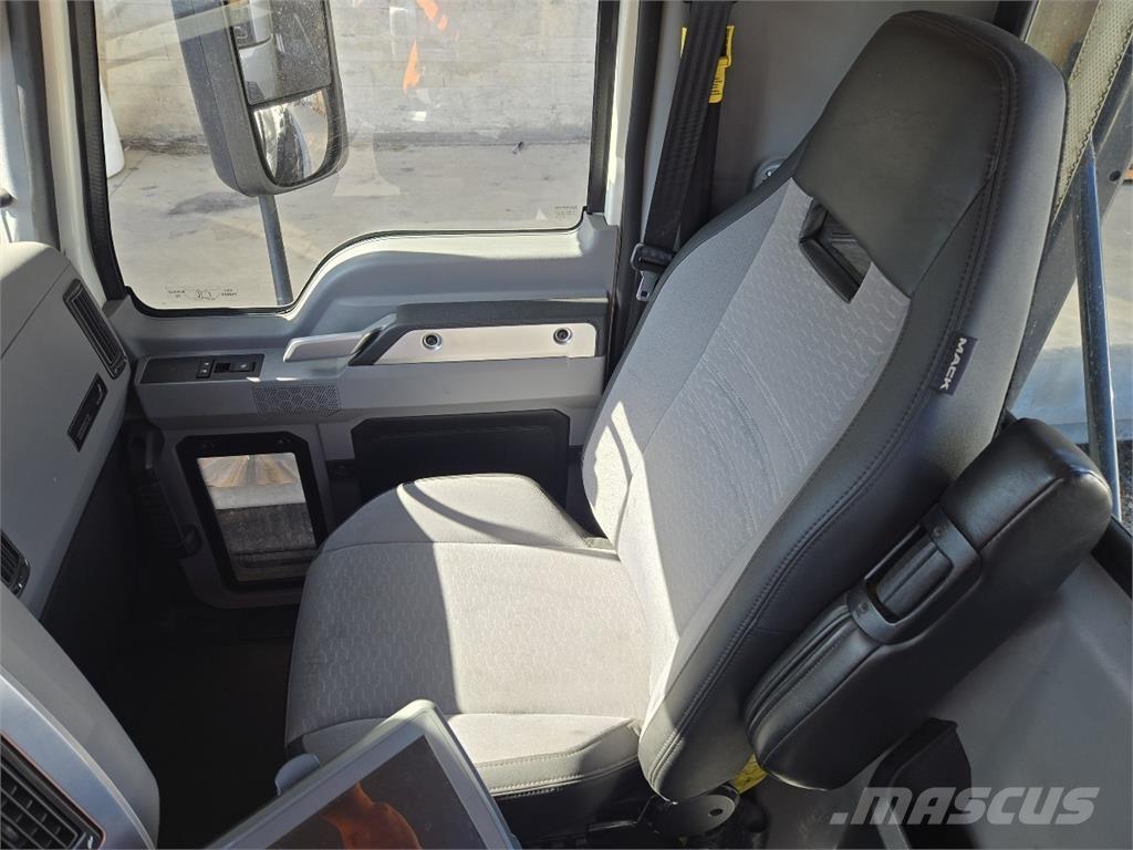 Mack AN64T Camiones tractor