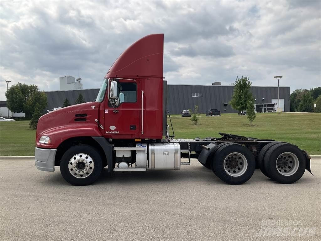 Mack CXU613 Otros camiones