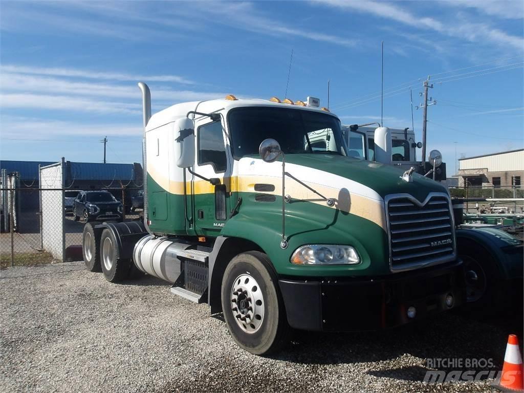 Mack CXU613 Camiones tractor