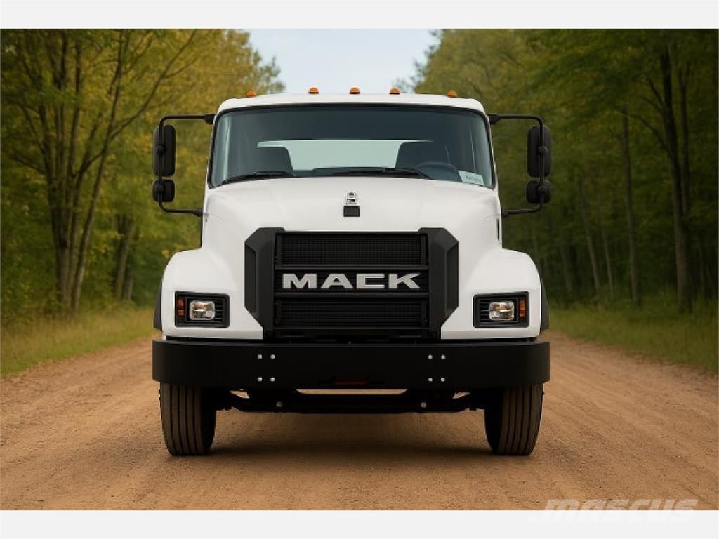 Mack MD6 Camiones con chasís y cabina